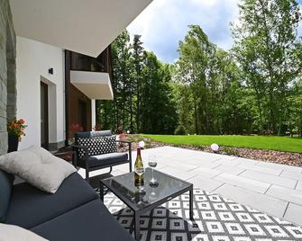 Modern apartments in the heart of the mountains with beautiful views - Wisła - Patio
