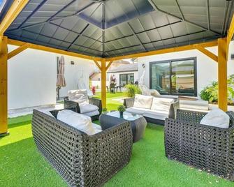 Luxury 4 bedroom villa - Huntington Beach