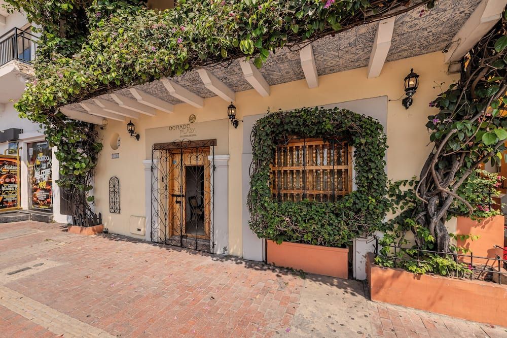 Hotel Dorado Plaza Calle del Arsenal - Cartagena de Indias