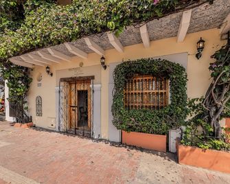 Hotel Dorado Plaza Calle del Arsenal - Cartagena de Indias