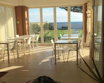 Suitebeach B&b And Resort - מרסאלה - מסעדה