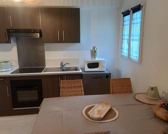 appartement centre ville de Laruns 2 ou 3 personnes - Laruns - Cuisine