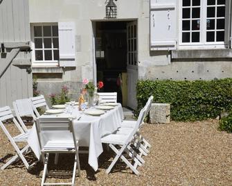 Gite Saint-Georges-Sur-Cher, 5 Bedrooms, 12 Persons - Saint-Georges-sur-Cher - Terasa