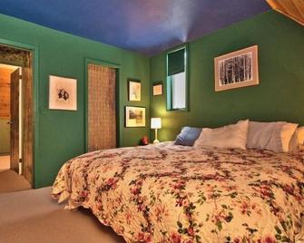 Barn Converted in the House - Honesdale - Bedroom