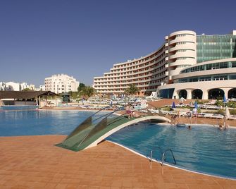 Hotel Apartamento Paraiso De Albufeira - Albufeira - Pool