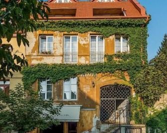 Boutique Hotel Carpe Diem - Prešov - Edificio