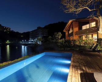 Kabuto A accommodation 12 people Enjoy a luxur / Shimoda Shizuoka - Shimoda - Bazén