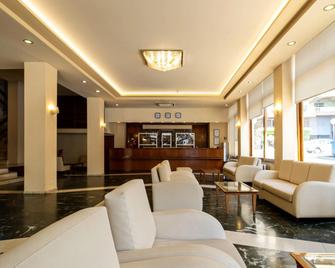 Oceanis Hotel - คาวาลา