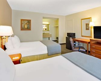 Days Inn by Wyndham Silver Spring - Silver Spring - Bedroom