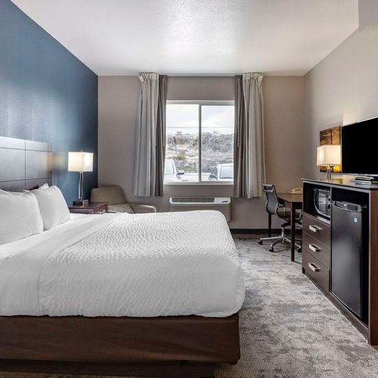 Bedroom view of Clarion Inn Kingman I-40 Route 66