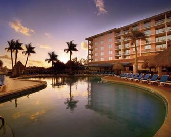 Palm Beach Shores Resort and Vacation Villas - Palm Beach Shores - Pool