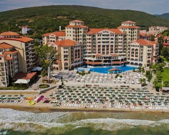 Royal Park Hotel - Elenite