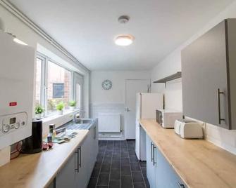 Alice Apartment - Jarrow - Cocina