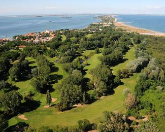 Hotel Villa Pannonia - Venice - Golf course