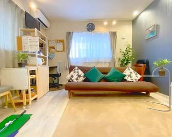 Hachi Kamakura Koiwa - טוקיו - סלון