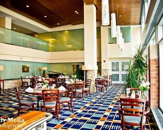 UMass Lowell Inn and Conference Center - Lowell - Restaurant