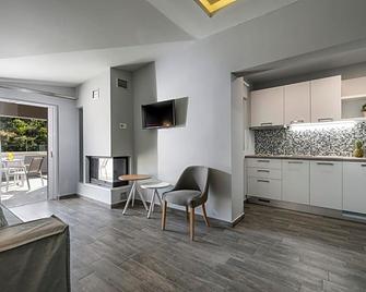 Albatros Hotel - Sivota