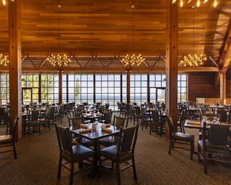 Grant Village - Lake - Restaurant