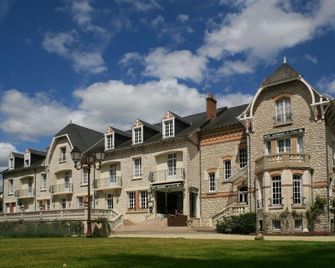 Le Parc - Salbris - Gebäude