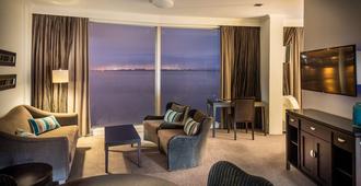 特里妮蒂陶蘭加碼頭酒店 - 道蘭加 - 陶朗阿 - 客廳