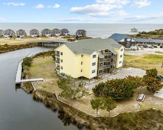 High View - Avon - Edificio