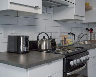 For leisure or for work - Edmundston - Kitchen