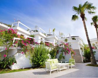 Selimiye Big Poseidon Boutique Hotel & Yacht Club - Selimiye - Terasa