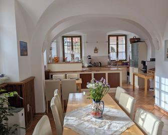 Garni Hotel Zum Hothertor - גרליץ - חדר אוכל