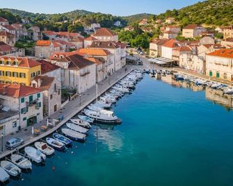 Palazzo Viridis Heritage Hotel - Milna (Brač)