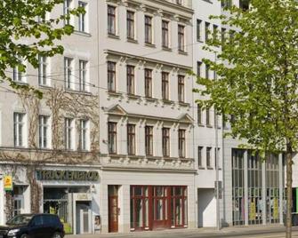 City Park Boardinghouse - #25-30 - Freundliche Apartments, wahlweise mit Frühstück, im Zentrum - Leipzig - Building