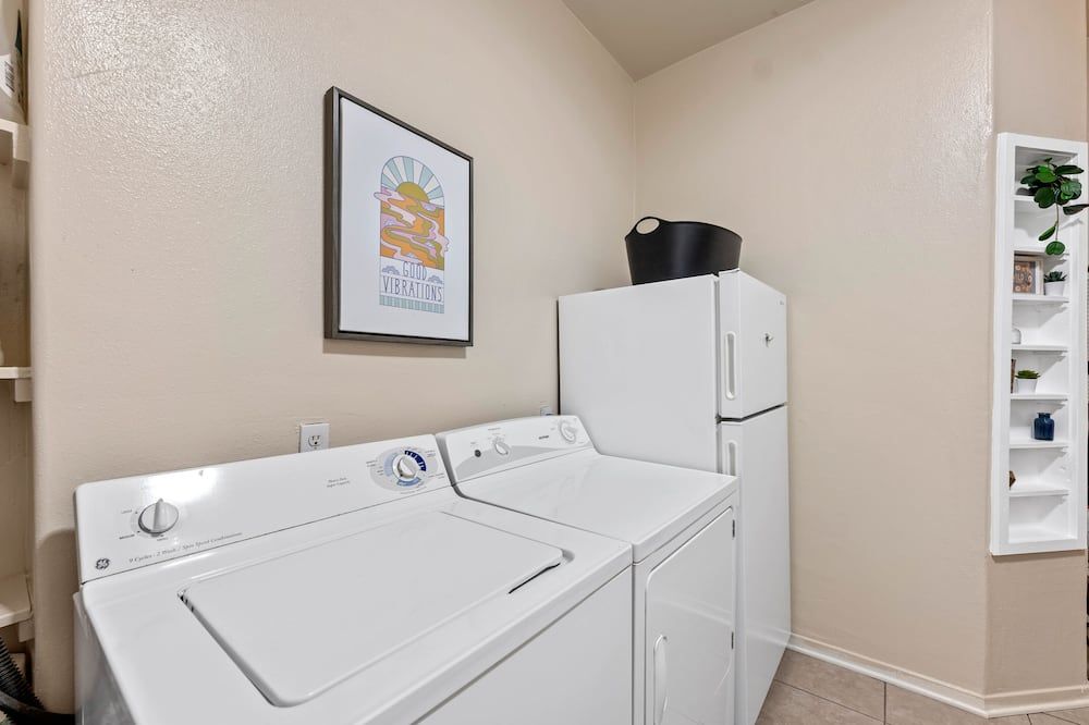 Work Play Stay - Downtown Sacramento Convention & Golden1 Center - Large Studio - Sacramento - Lavandería