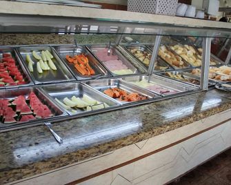Hotel Chalé São Jorge - Aparecida - Buffet
