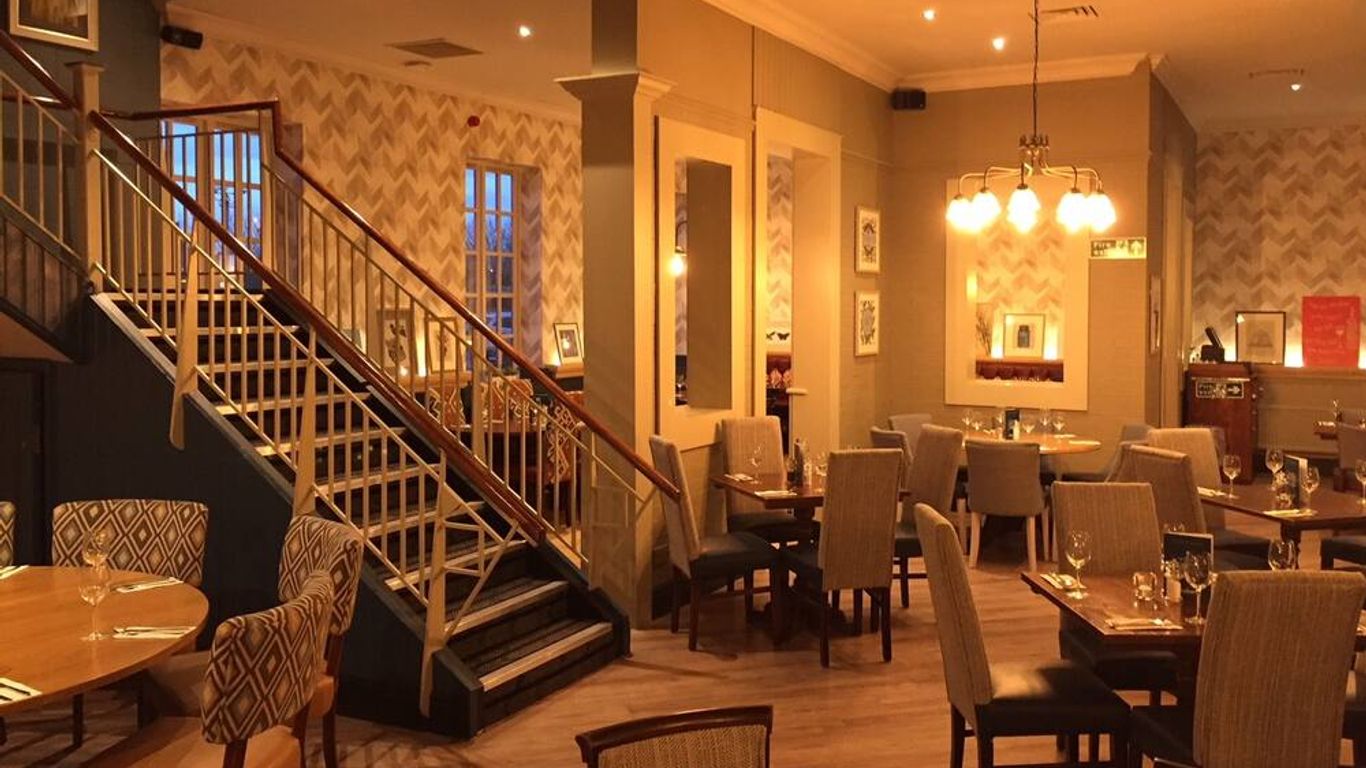 ووتر سايد باي جرين كينج إنز