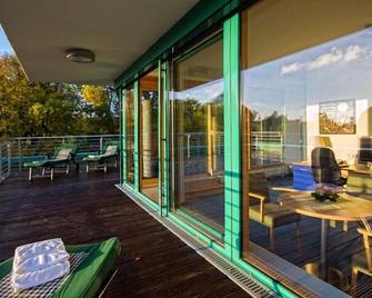 Parkhotel IV Jahreszeiten Kühlungsborn - Kuehlungsborn - מרפסת