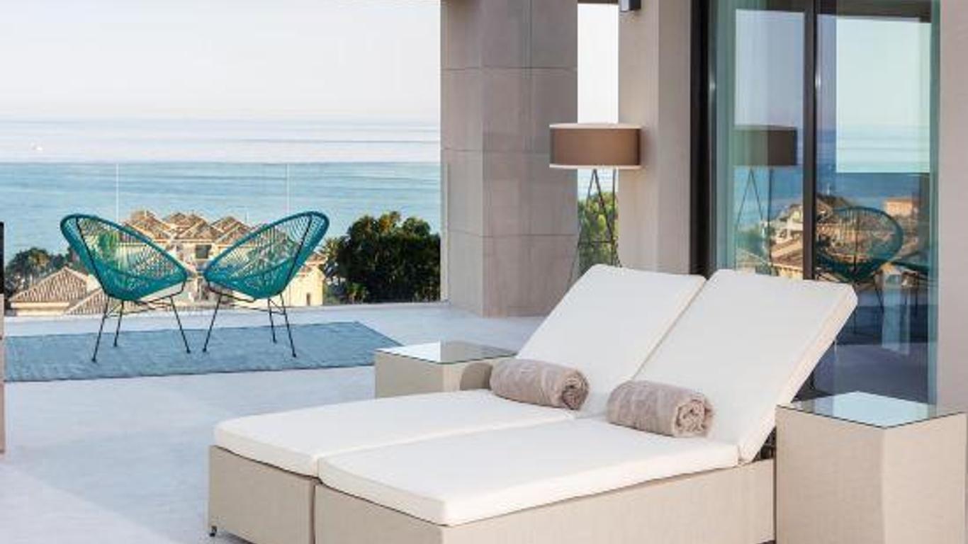 The Oasis by Don Carlos Resort - Adults Only