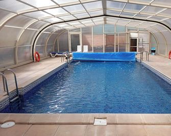 Hotel La Rueda 3000 - Mora de Rubielos - Pool