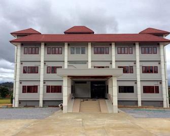 Phouluang Hotel - Phonsavan - Building