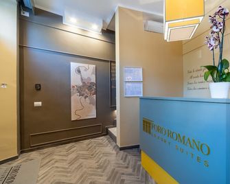 Foro Romano Luxury Suites - Rome - Front desk