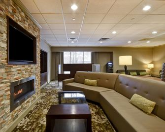 Holiday Inn Cincinnati-Riverfront By IHG - Covington - Edificio