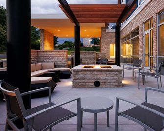 SpringHill Suites by Marriott Madison Fitchburg - Fitchburg - Vista externa