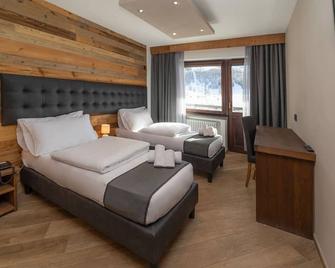 Hotiday Sestriere Ski Run - Sestriere - Camera da letto