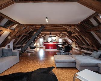 Ferienwohnung Loft am Schlossplatz - Meersburg - Wohnzimmer