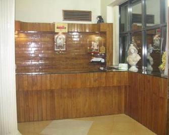 Hotel Anand - Seoni - Front desk