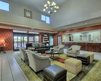 Comfort Suites Parkersburg South - Mineral Wells - Lobby