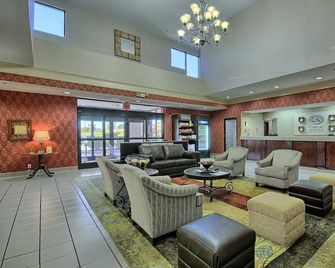 Comfort Suites Parkersburg South - Mineral Wells - Lobby