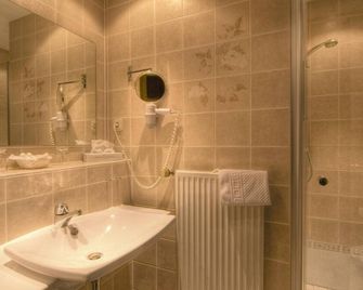 Hotel zur Post - Bernkastel-Kues - Bathroom