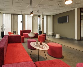Ibis München City Süd - München - Oleskelutila