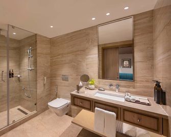 Aurika Mumbai International Airport - Mumbai - Bathroom