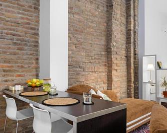 Garni Hotel Virgo - Bratislava - Dining room