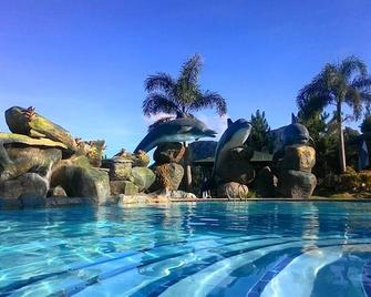Campuestohan Highland Resort - Talisay City - Pool